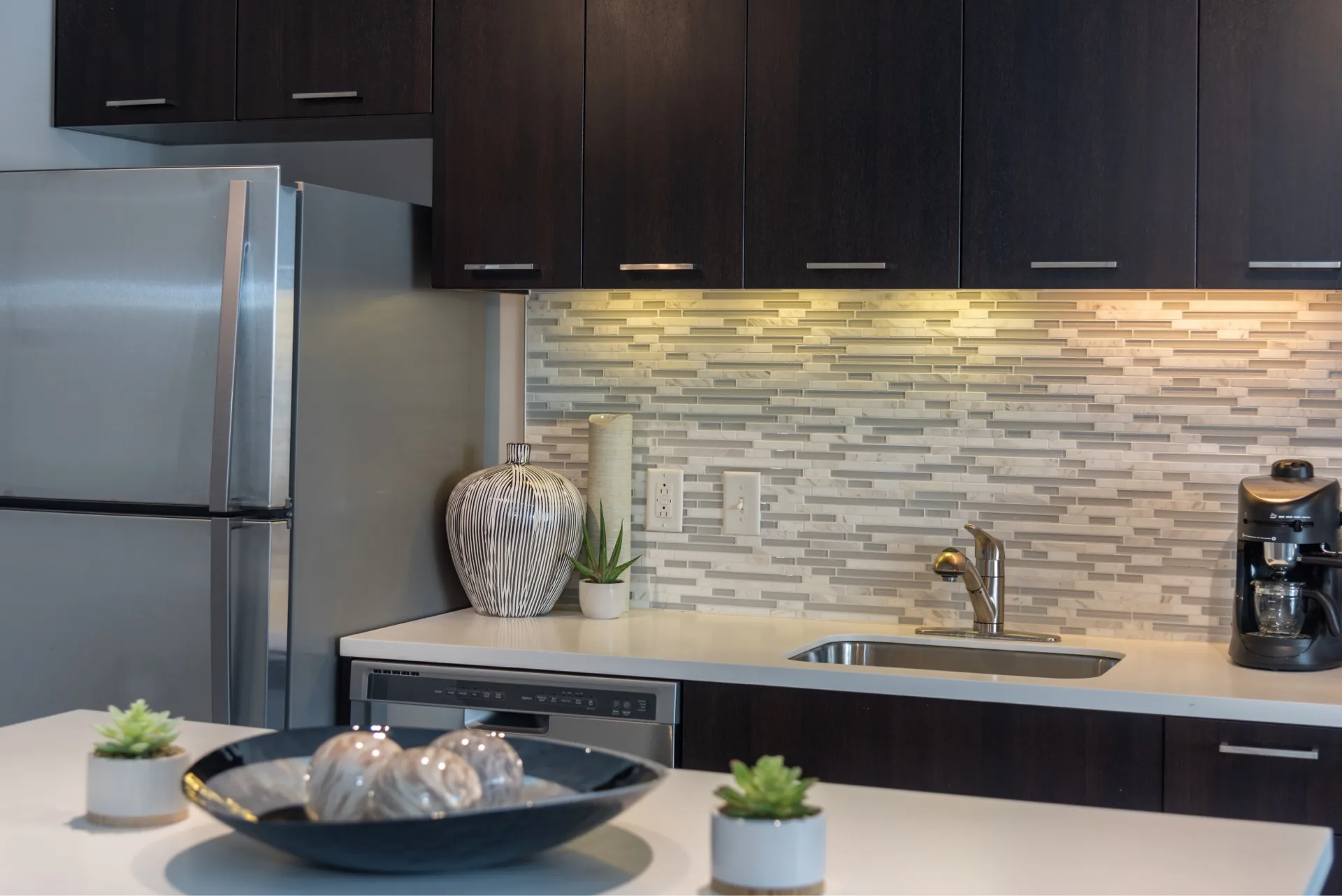 Luxury kitchen features